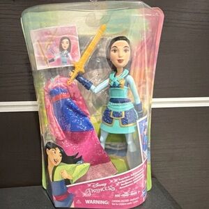 Hasbro Disney Princess Mulan Fearless Adventures Fashion Doll